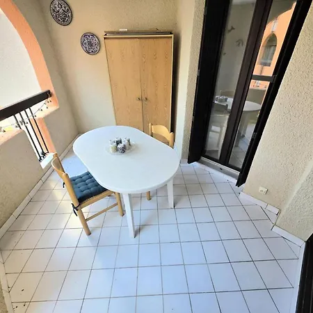Mont Canigou - 2 Pieces - 2 Personnes - Le Barcares. Ref: 9mca_108a Mae-8493 Lejlighed *