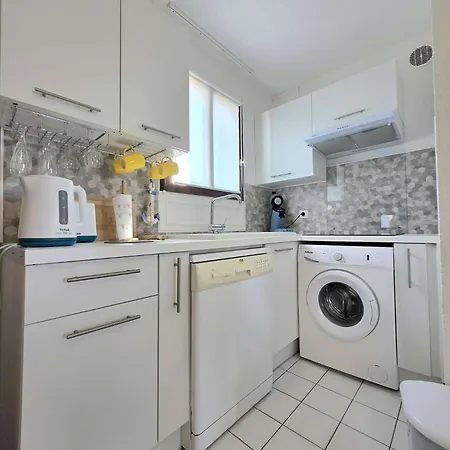 Apartment Mont Canigou - 2 Pieces - 2 Personnes - Le Barcares. Ref: 9mca_108a Mae-8493 Le Barcares